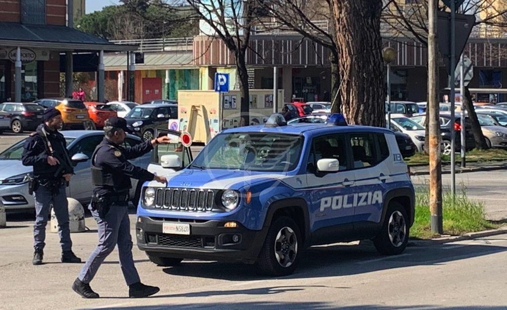 Era Evaso Dai Domiciliari Luomo Poi Arrestato Con Laccusa Di Auto Erotismo 8052