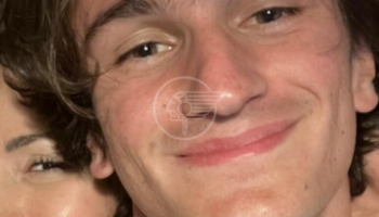 Cade dalla moto e muore sul colpo nel tardo pomeriggio. Evan Oscar Delogu, aveva solo 18 anni  Cade dalla moto e muore sul colpo nel tardo pomeriggio. Evan Oscar Delogu, aveva solo 18 anni