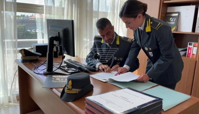 Indagini anche a Rimini per la maxi truffa del fotovoltaico da oltre 80 milioni di euro Indagini anche a Rimini per la maxi truffa del fotovoltaico da oltre 80 milioni di euro